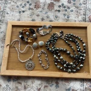 Vintage Jewelry 5 Piece Miscellaneous Bundle